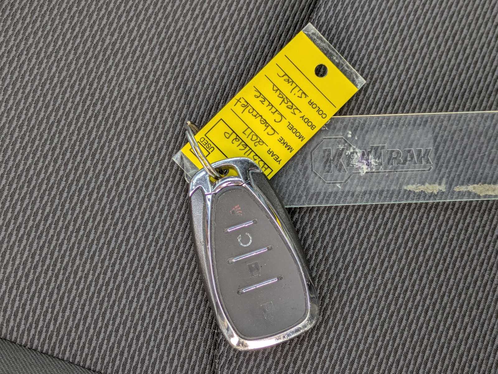 2017 Chevrolet Cruze LT Image 24 of 33