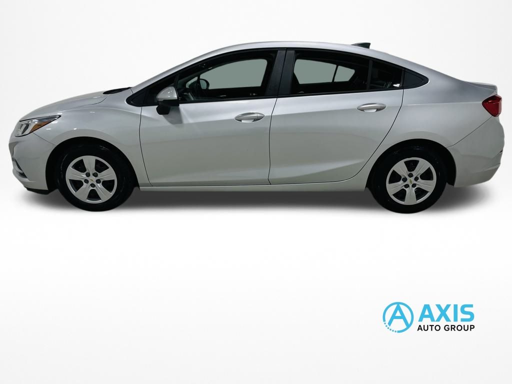 2017 Chevrolet Cruze LS Image 18 of 43