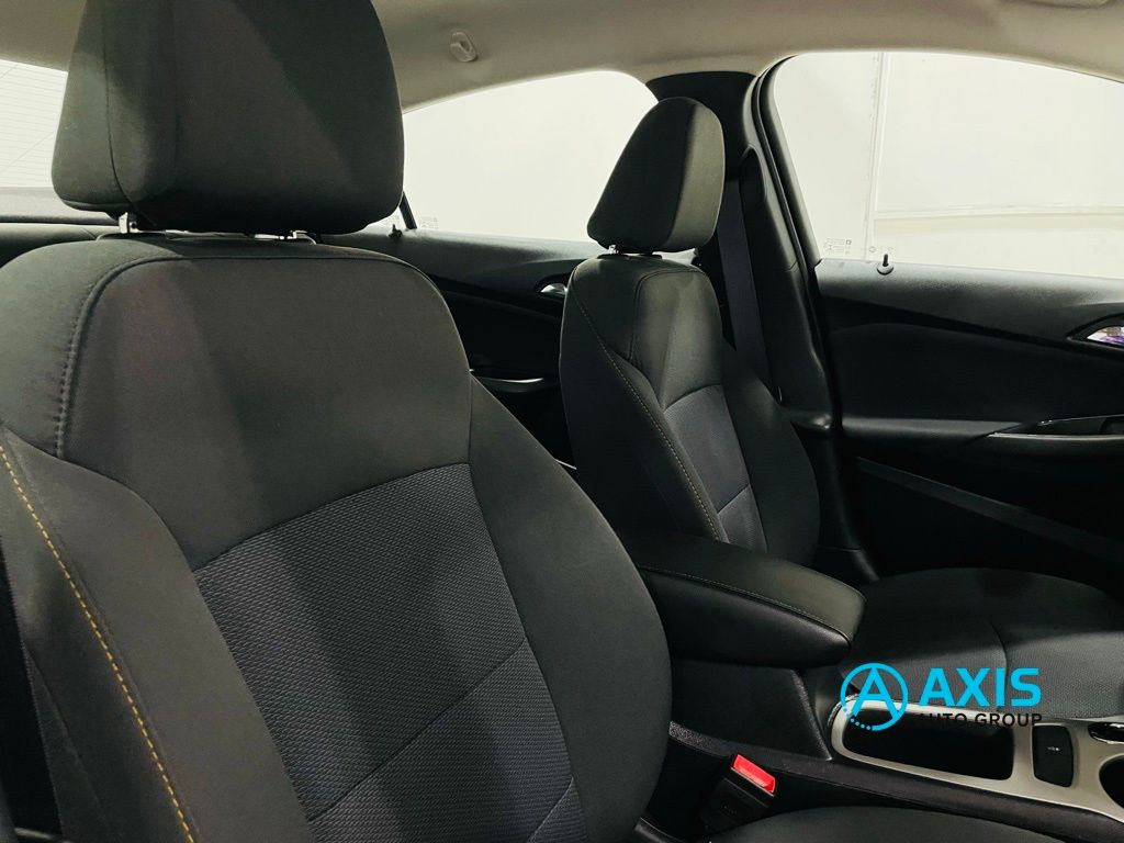 2017 Chevrolet Cruze LS Image 22 of 43