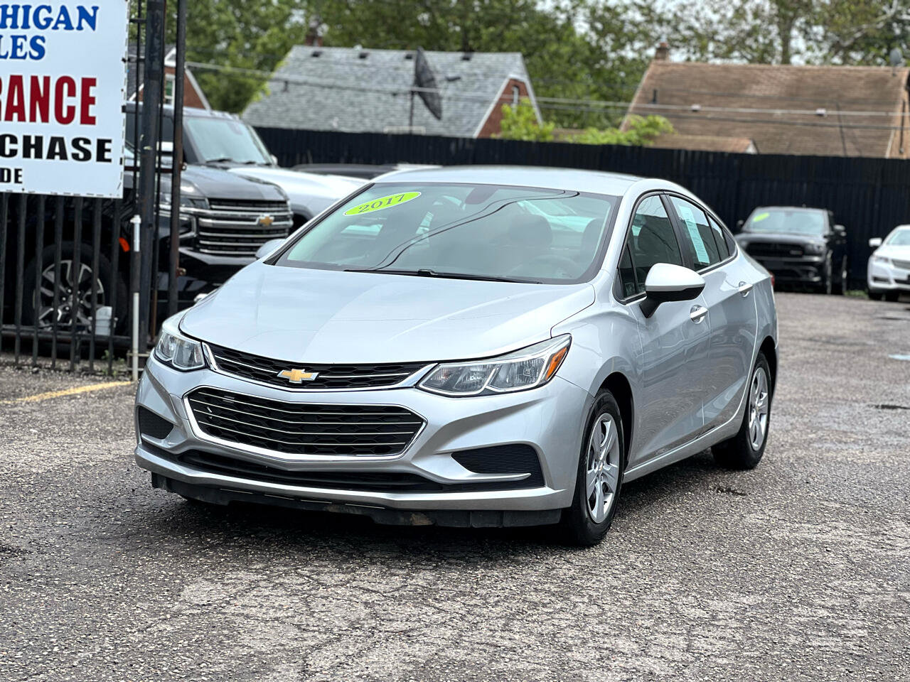 2017 Chevrolet Cruze LS Image 1 of 23
