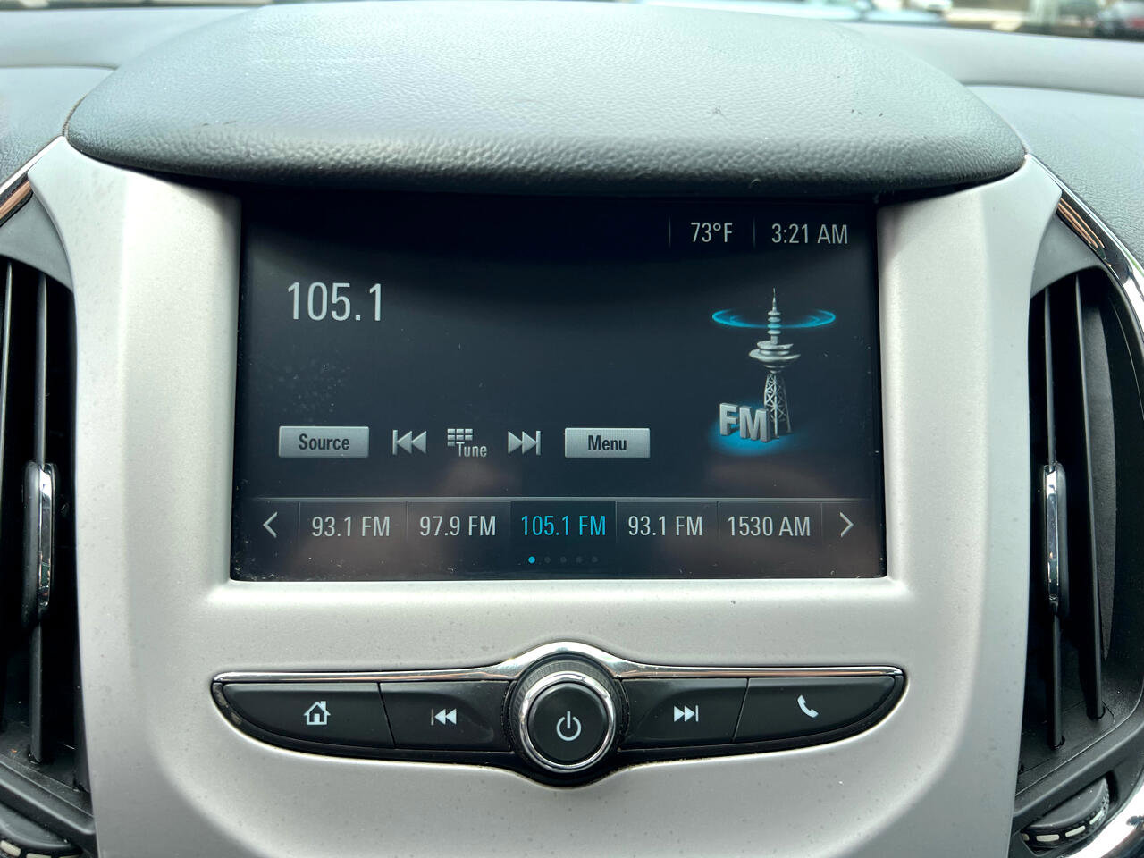 2017 Chevrolet Cruze LS Image 16 of 23