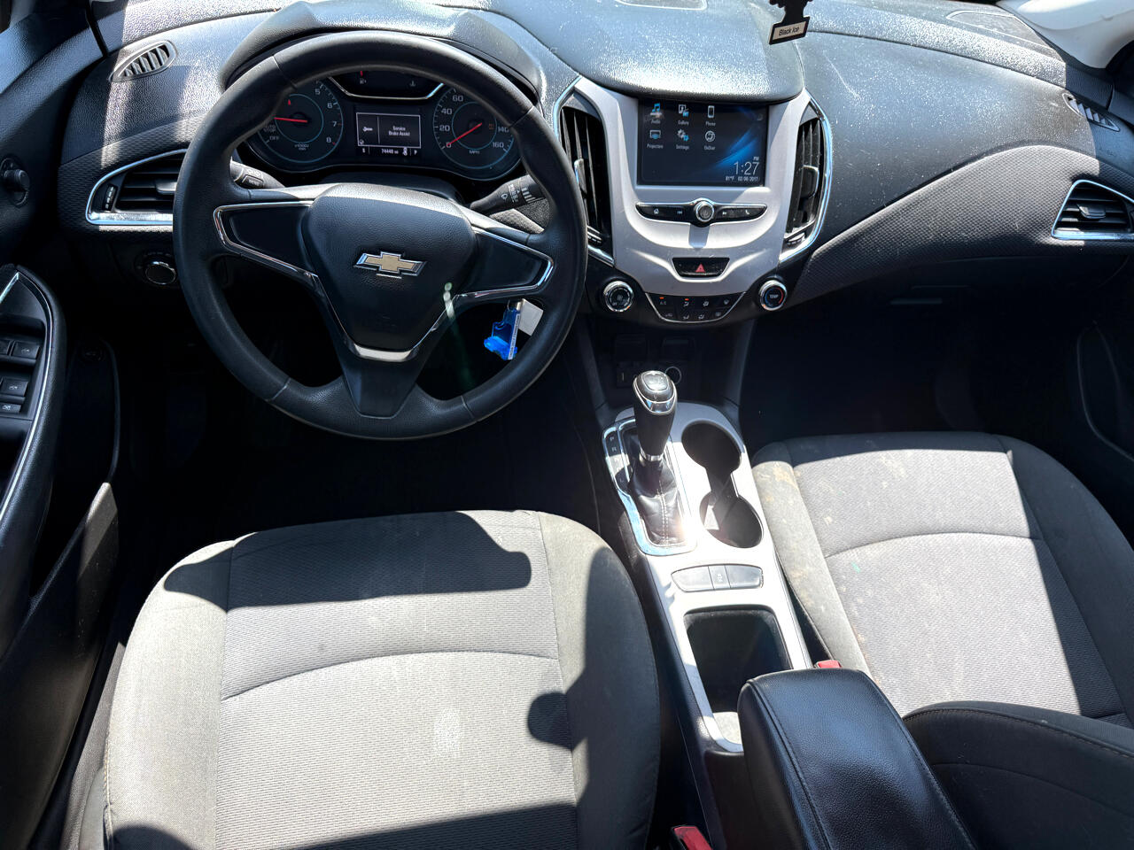 Vehicle image 12 of 21
