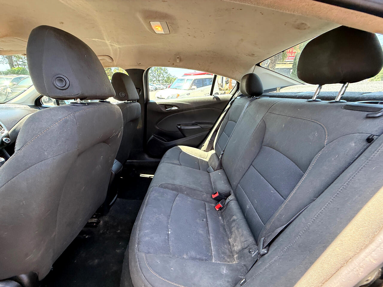 Vehicle image 11 of 21