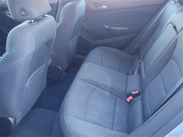 2017 Chevrolet Cruze LT Image 13 of 32