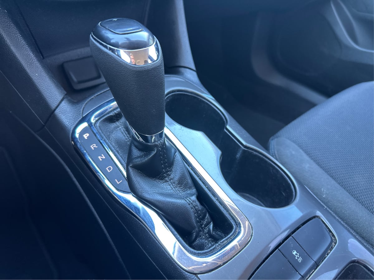 2017 Chevrolet Cruze LT Image 20 of 35