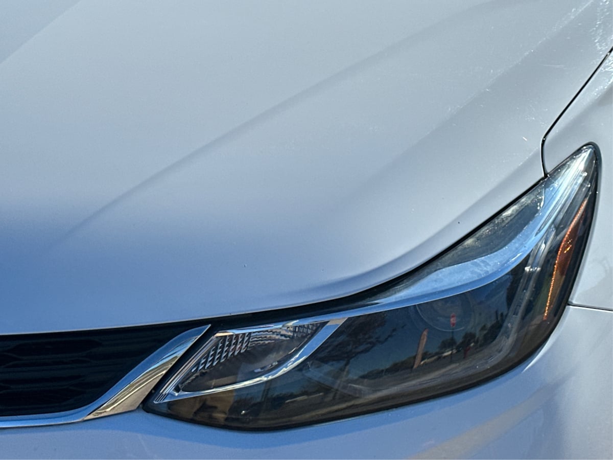 2017 Chevrolet Cruze LT Image 33 of 35