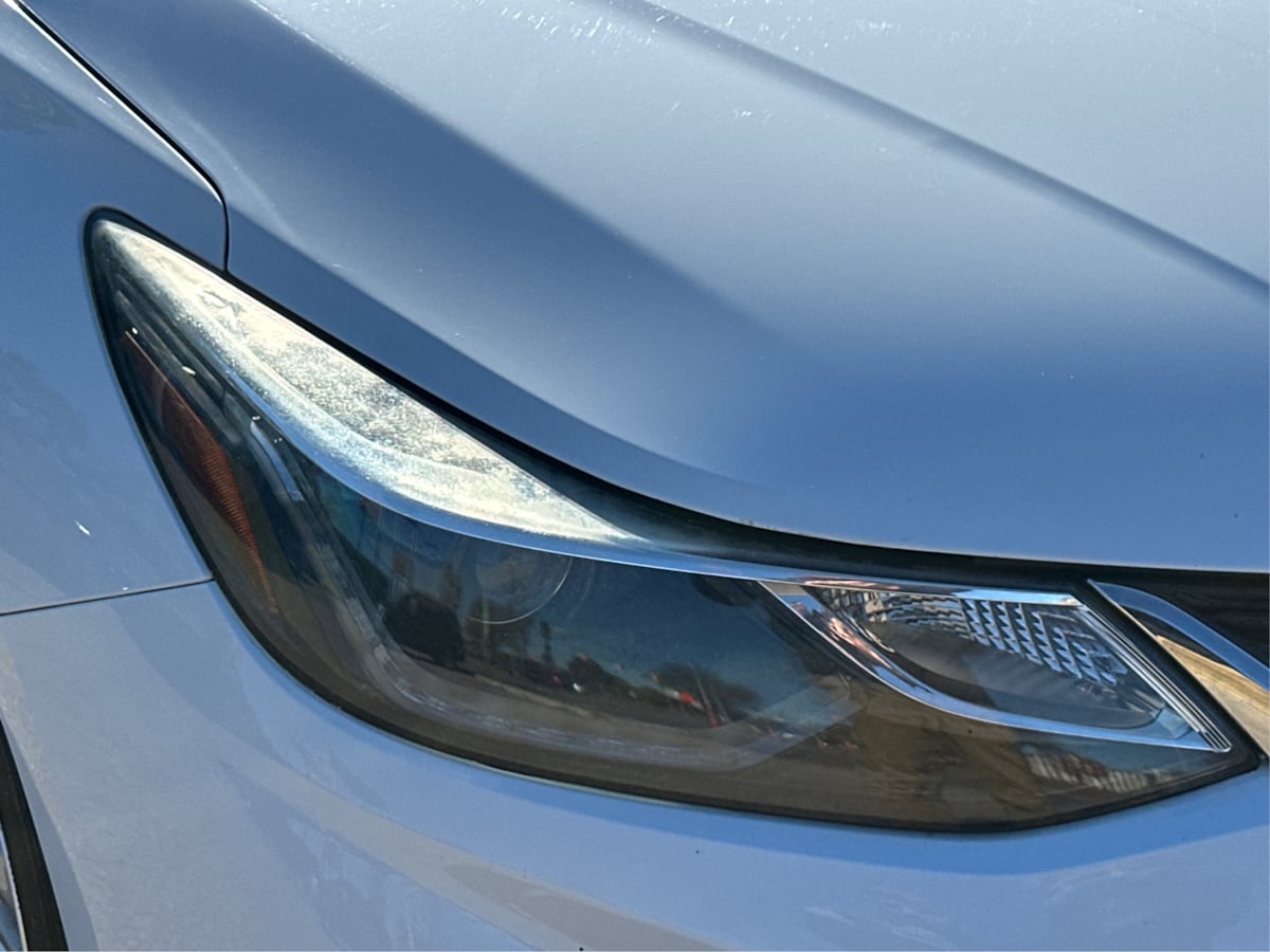 2017 Chevrolet Cruze LT Image 30 of 35