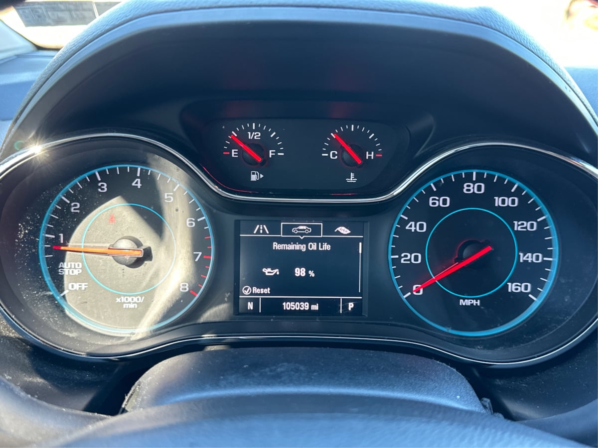 2017 Chevrolet Cruze LT Image 16 of 35