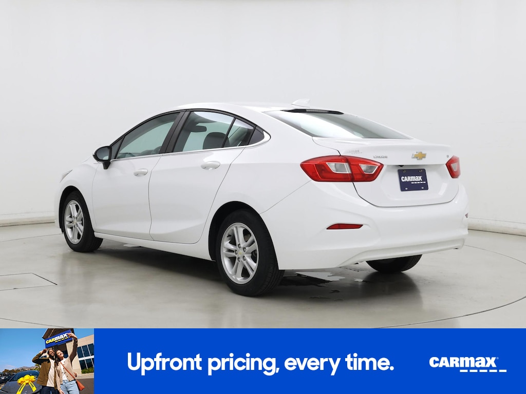 2017 Chevrolet Cruze LT Image 7 of 27