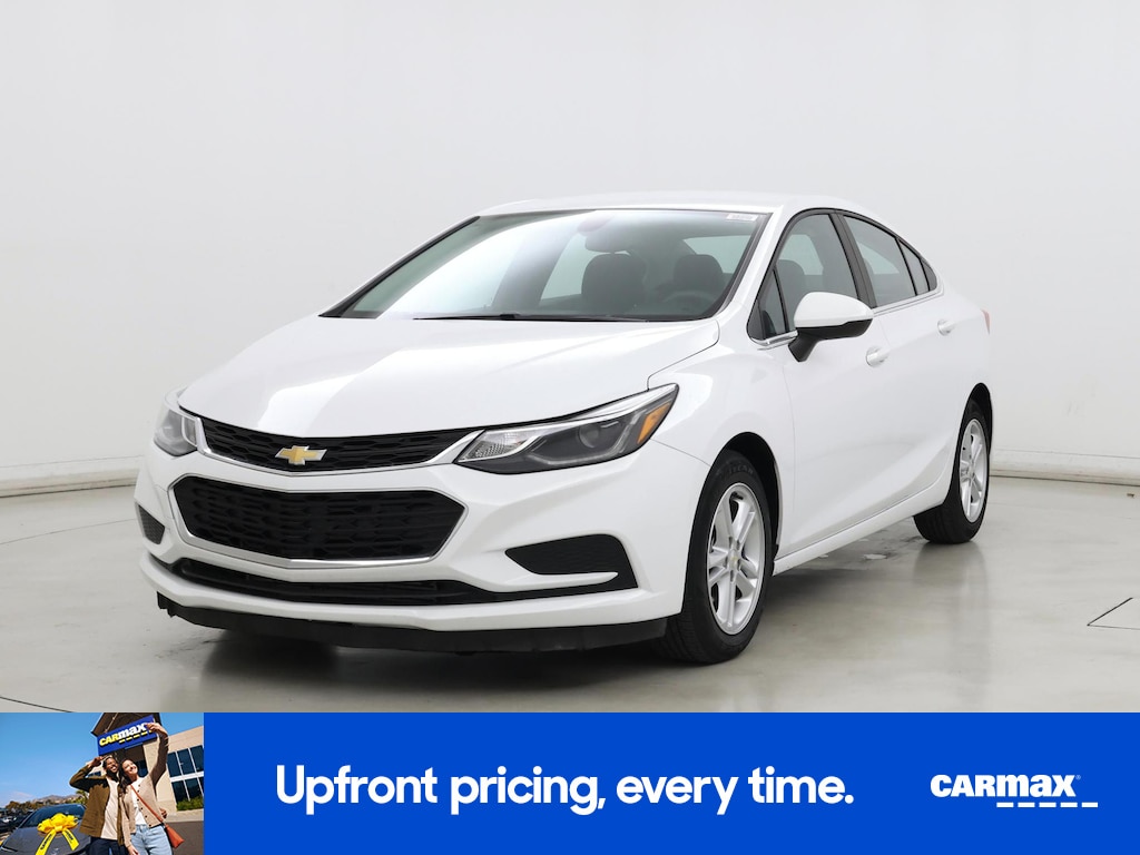2017 Chevrolet Cruze LT Image 1 of 27