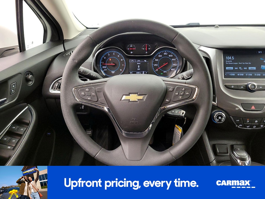 2017 Chevrolet Cruze LT Image 26 of 27