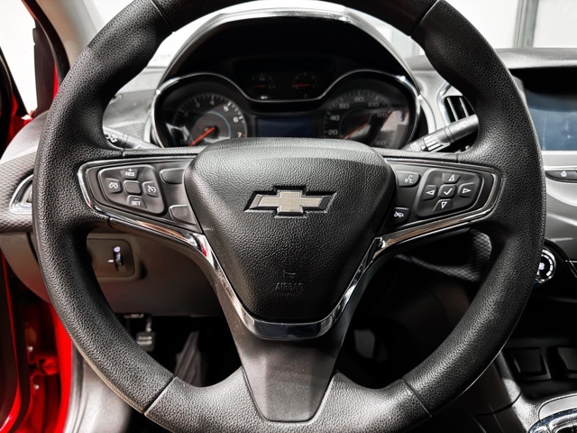 2017 Chevrolet Cruze LT Image 17 of 24