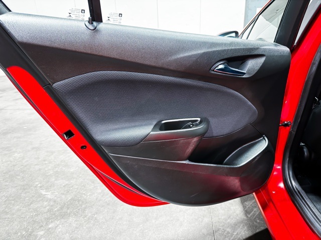 2017 Chevrolet Cruze LT Image 23 of 24