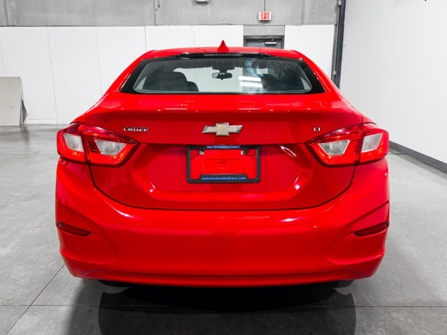 2017 Chevrolet Cruze LT Image 6 of 24