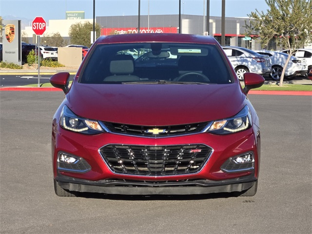 2017 Chevrolet Cruze LT Image 2 of 23