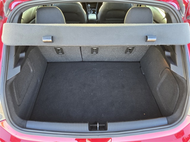 2017 Chevrolet Cruze LT Image 11 of 23