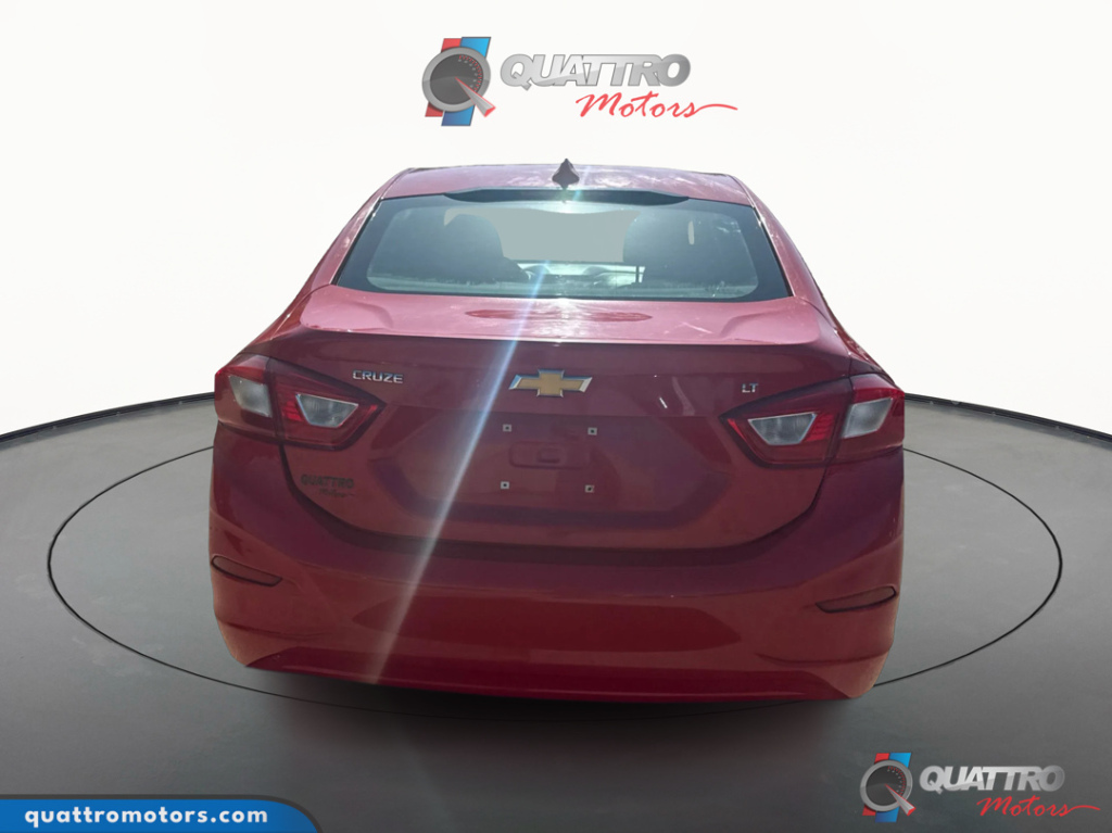 2017 Chevrolet Cruze LT Image 29 of 30