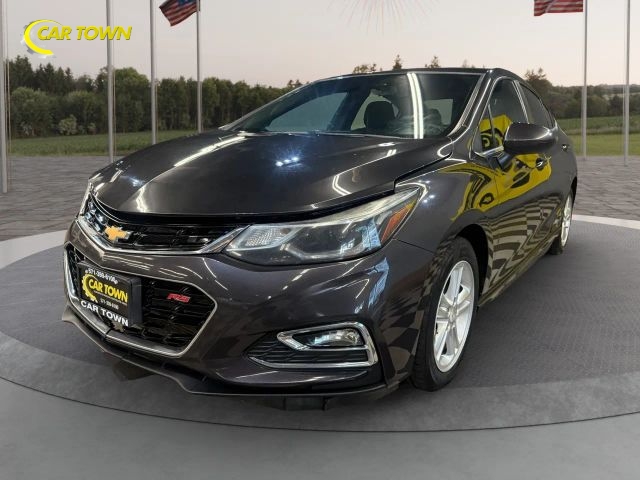 2017 Chevrolet Cruze LT Image 1 of 14