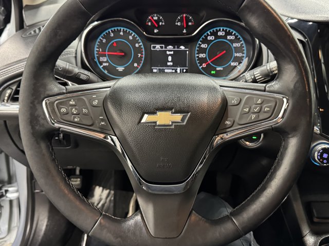 Vehicle image 19 of 36