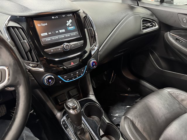 Vehicle image 23 of 36