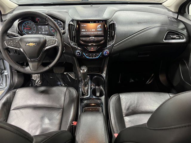 Vehicle image 16 of 36