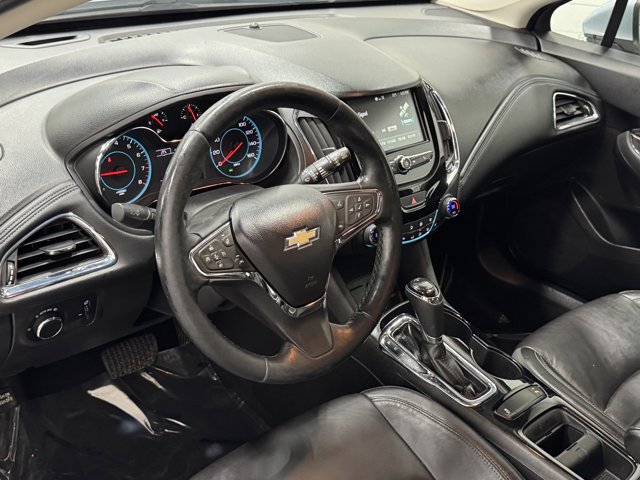 Vehicle image 10 of 36