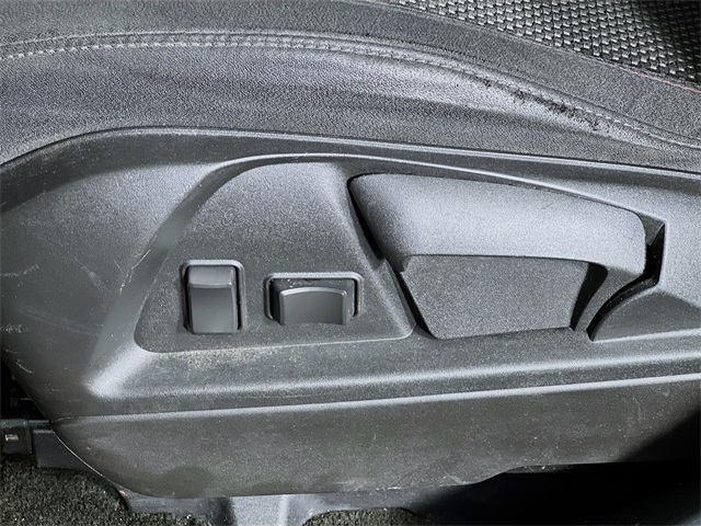 Vehicle image 36 of 37