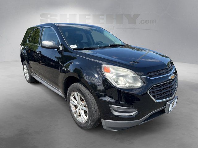 2017 Chevrolet Equinox LS Image 3 of 32