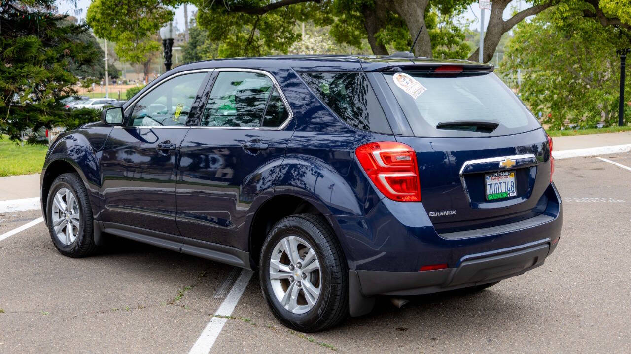 Vehicle image 9 of 21