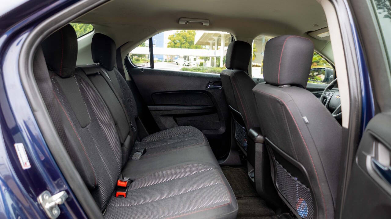 Vehicle image 12 of 21