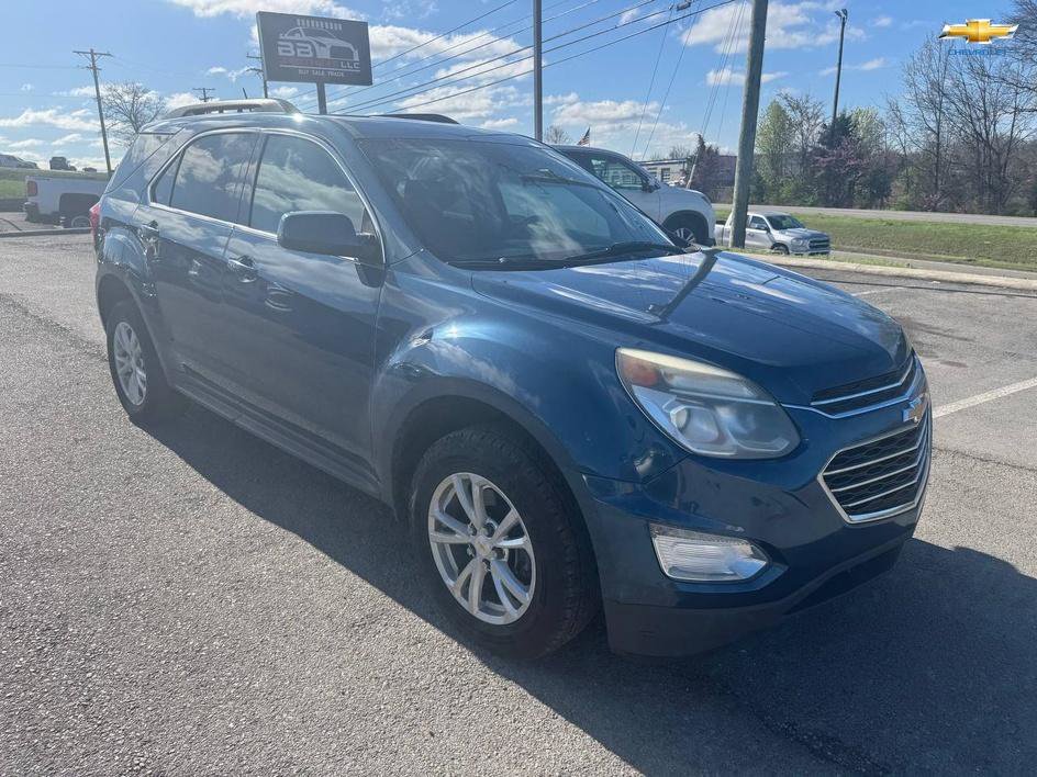 2017 Chevrolet Equinox LT Image 2 of 21