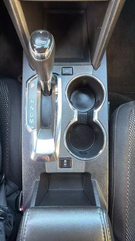 Vehicle image 21 of 34