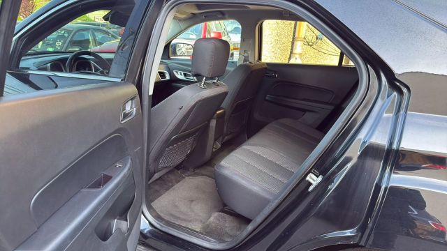 Vehicle image 29 of 34