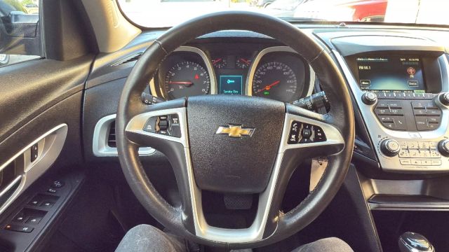 Vehicle image 10 of 34