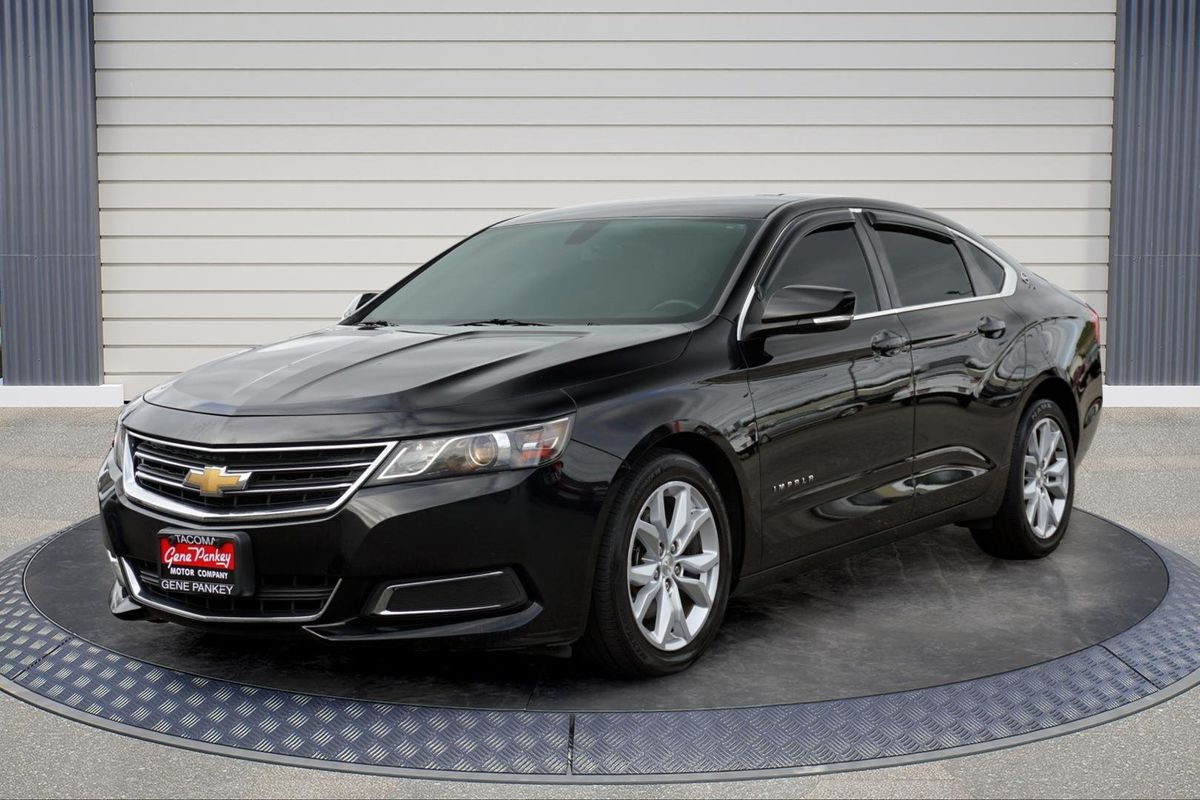 2017 Chevrolet Impala LT Image 1 of 25