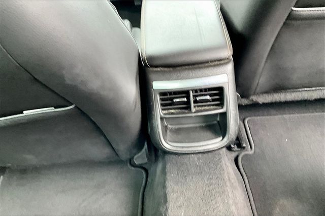 2017 Chevrolet Impala LT Image 23 of 31