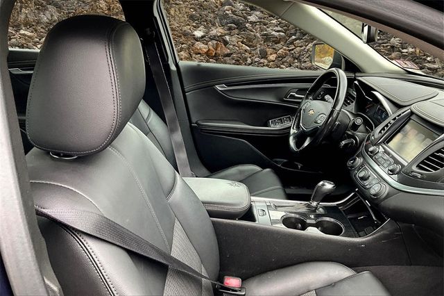 2017 Chevrolet Impala LT Image 31 of 31