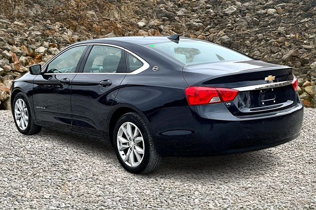 2017 Chevrolet Impala LT Image 5 of 31
