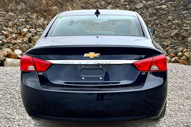 2017 Chevrolet Impala LT Image 7 of 31