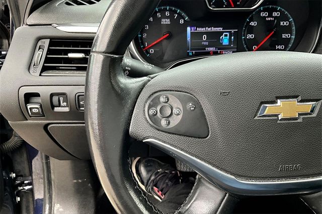 2017 Chevrolet Impala LT Image 14 of 31