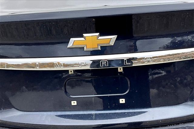 2017 Chevrolet Impala LT Image 30 of 31