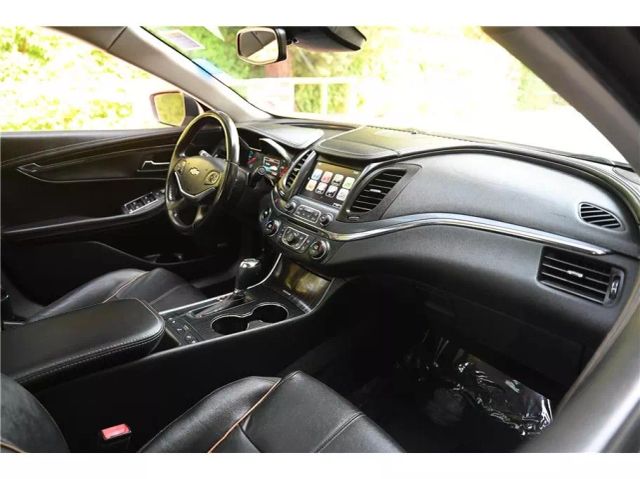 Vehicle image 12 of 34