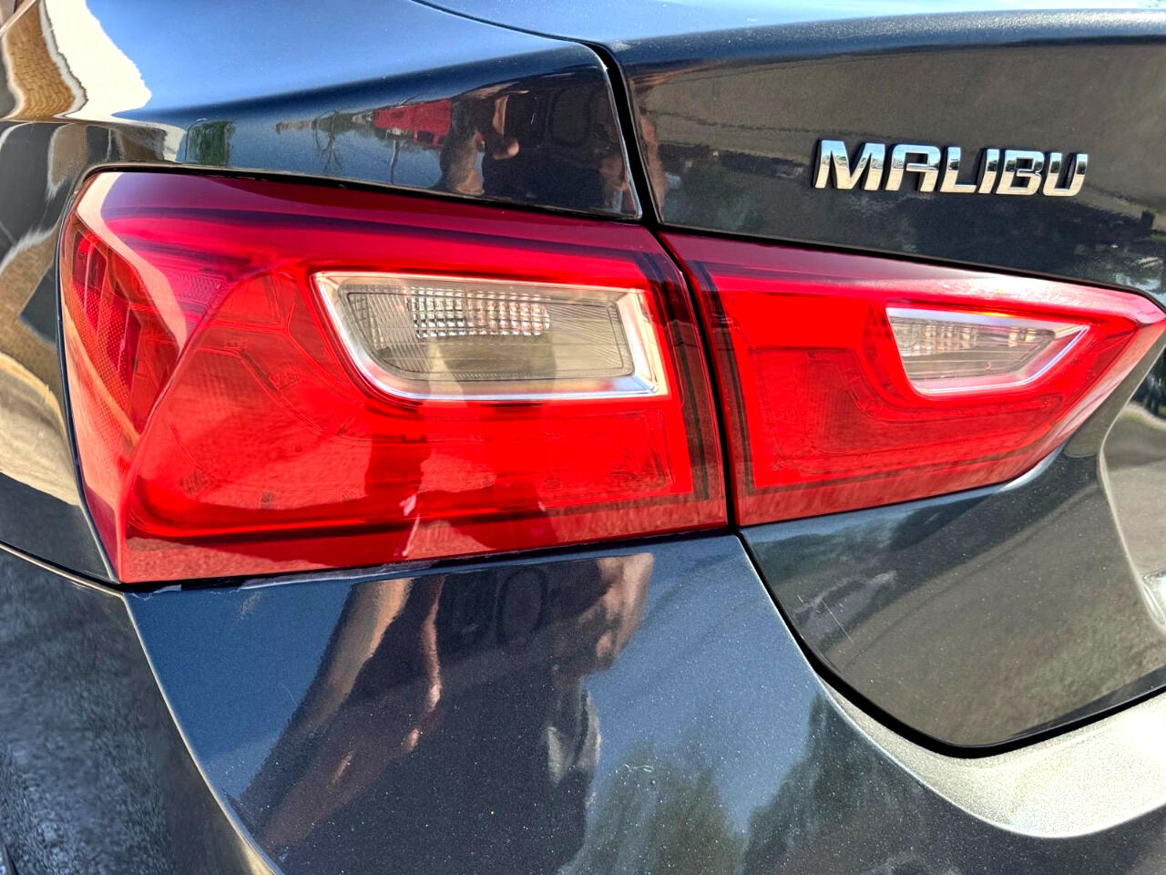 Vehicle image 12 of 27