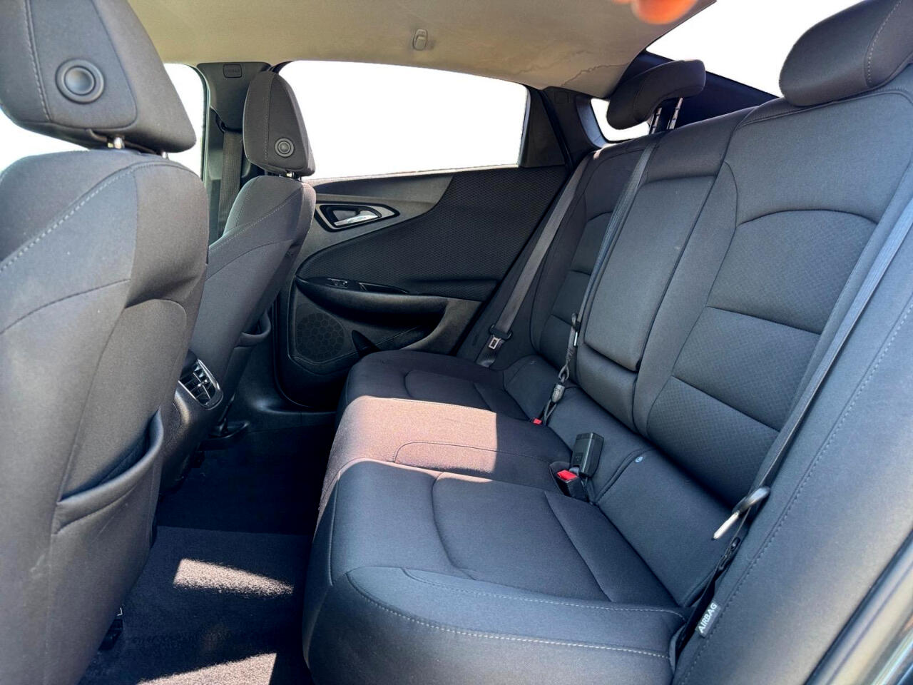 Vehicle image 26 of 27