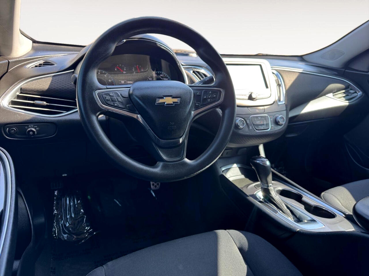 Vehicle image 20 of 27