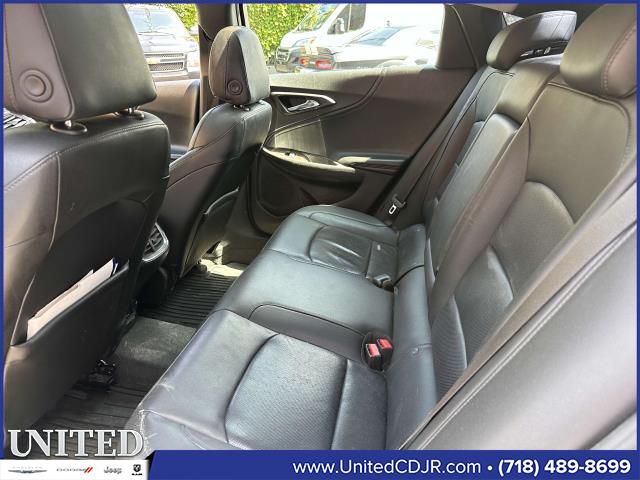 Vehicle image 15 of 30