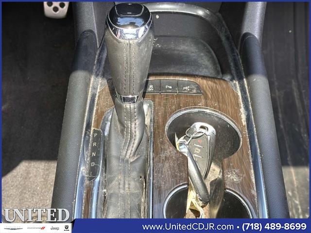 Vehicle image 20 of 30