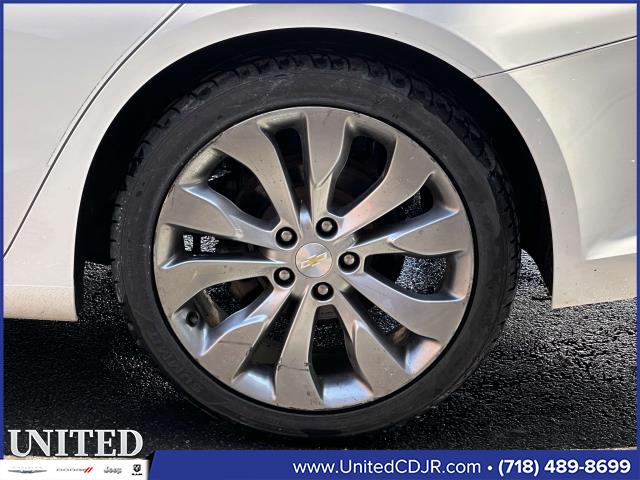 Vehicle image 11 of 30