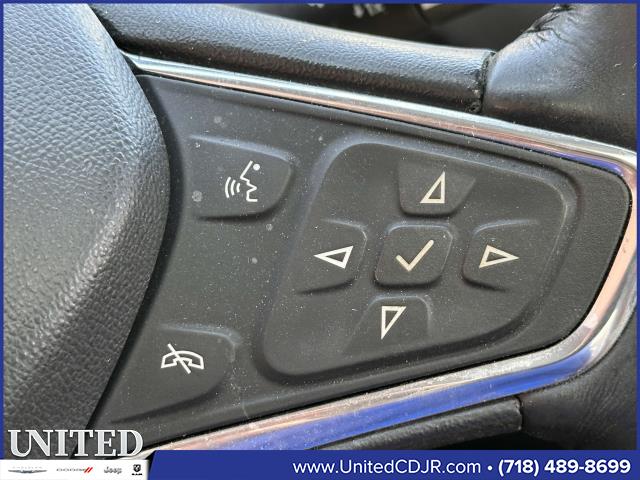 Vehicle image 23 of 30