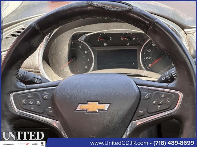 Vehicle image 18 of 30